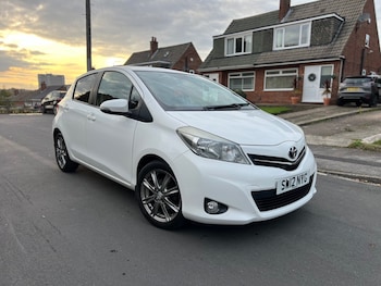 Used Toyota Yaris 2012 for sale - 76352961: Photo