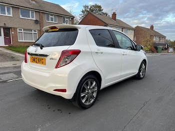 Used Toyota Yaris 2012 for sale - 76352961: Photo
