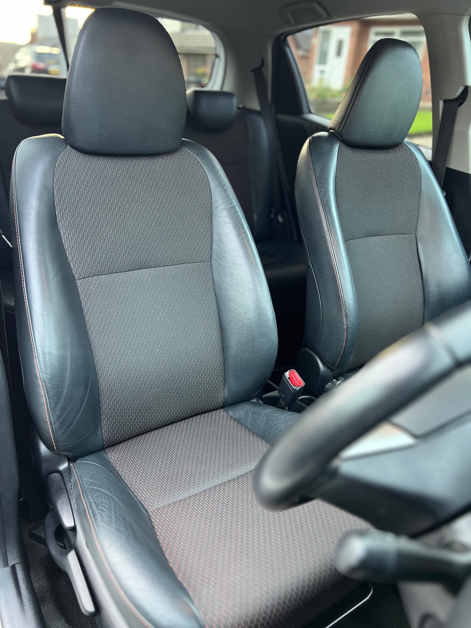 Used Toyota Yaris 2012 for sale - 76352961: Photo 9