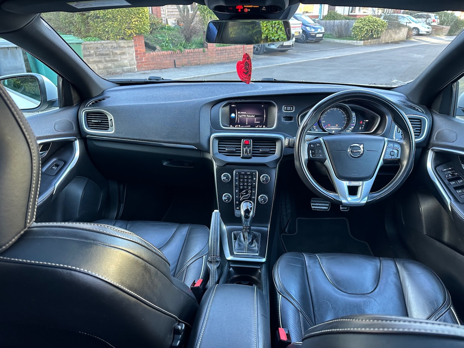 Used Volvo V40 2018 for sale - 78027509: Photo 10