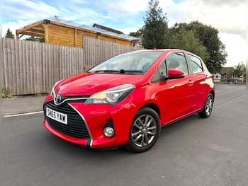Used Toyota Yaris 2015 for sale - 79674147: Photo