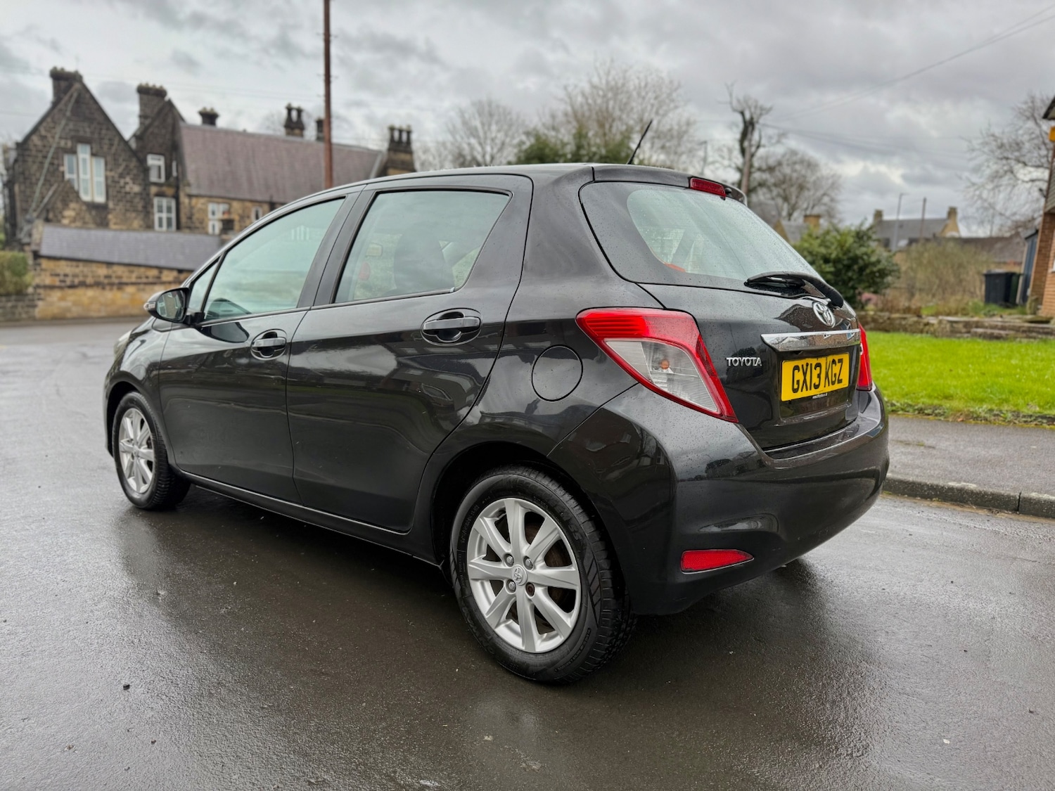 Used Toyota Yaris 2013 for sale - 77881194: Photo 5