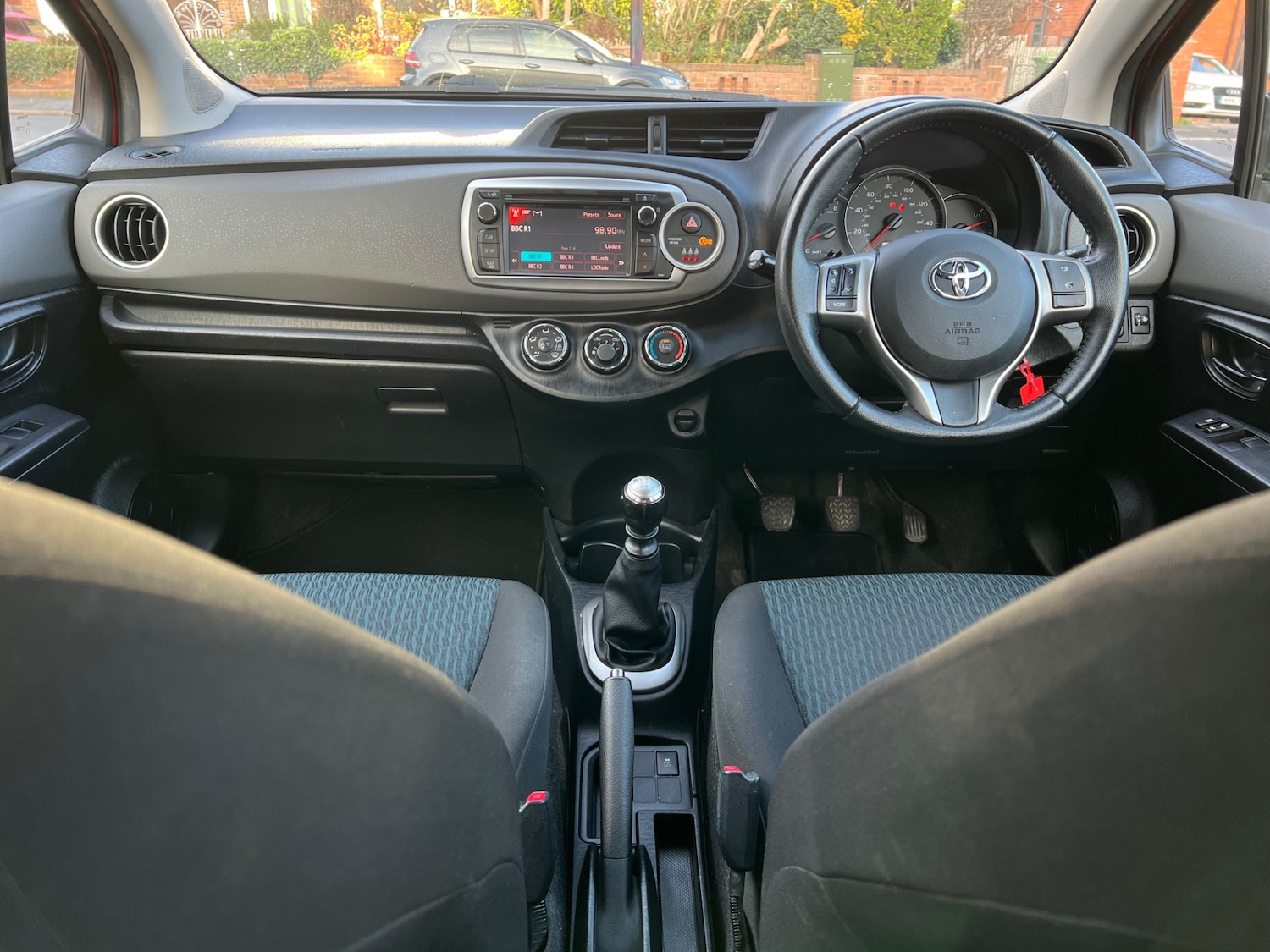 Used Toyota Yaris 2012 for sale - 76652908: Photo 10