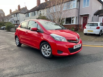 Used Toyota Yaris 2012 for sale - 76652908: Photo