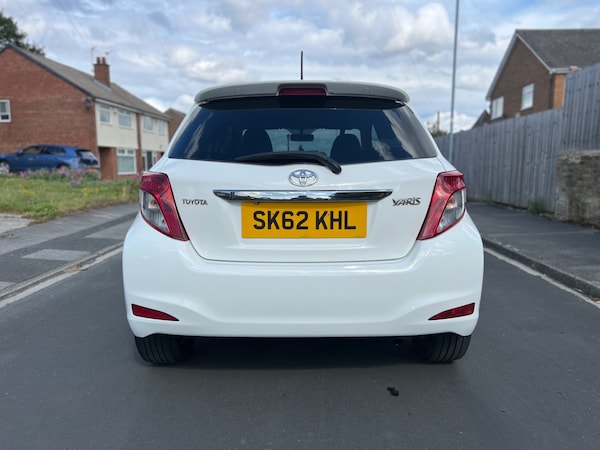 Used Toyota Yaris 2012 for sale - 76309895: Photo 6