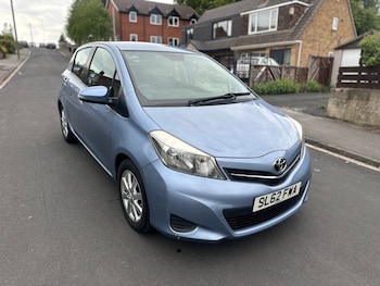 Used Toyota Yaris 2012 for sale - 78740107: Photo