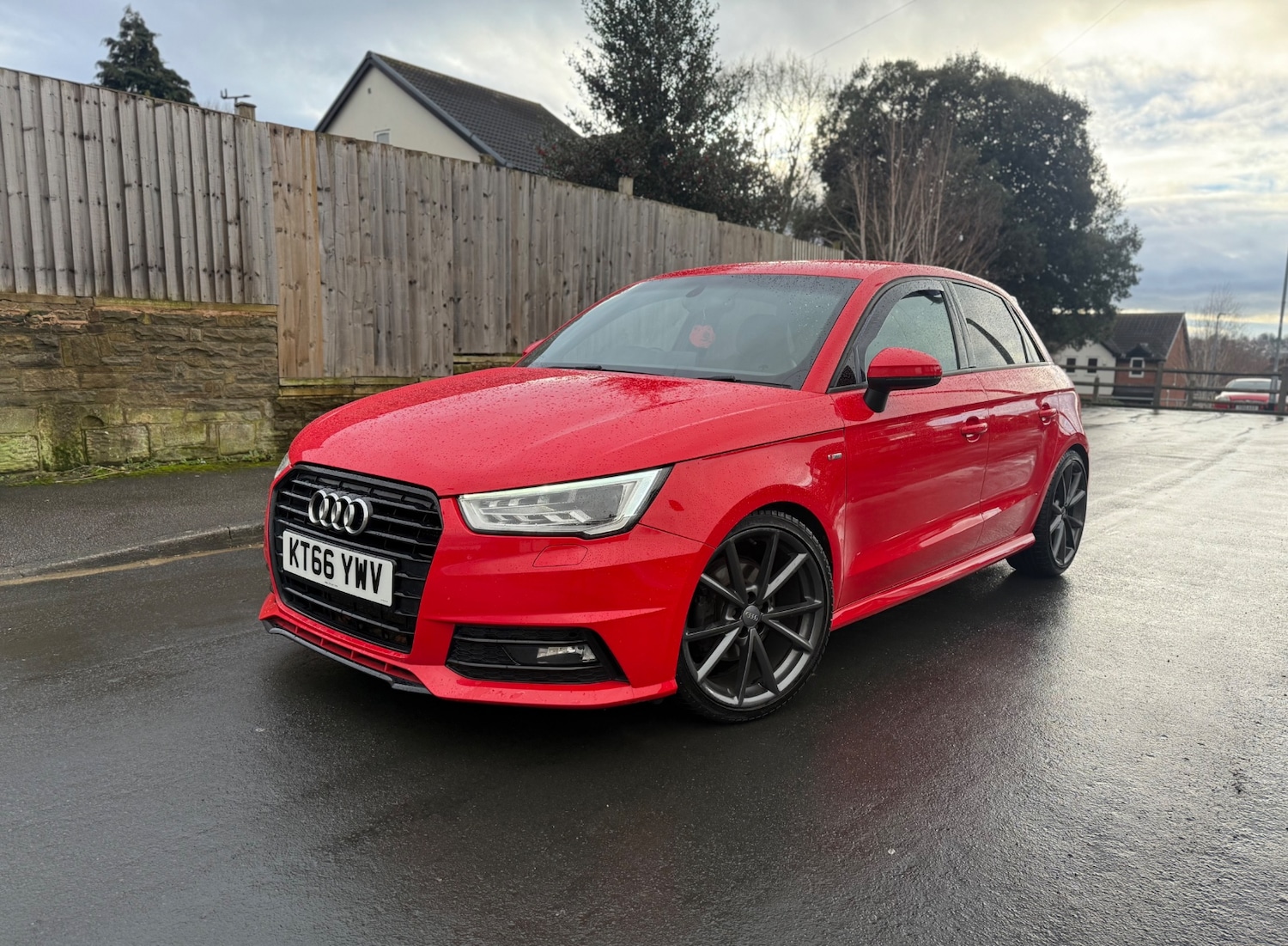 Used Audi A1 2017 for sale - 76974114: Photo 2