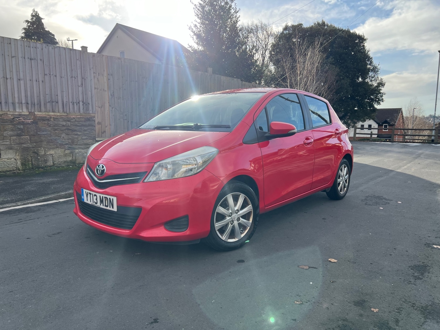 Used Toyota Yaris 2013 for sale - 76643284: Photo 2