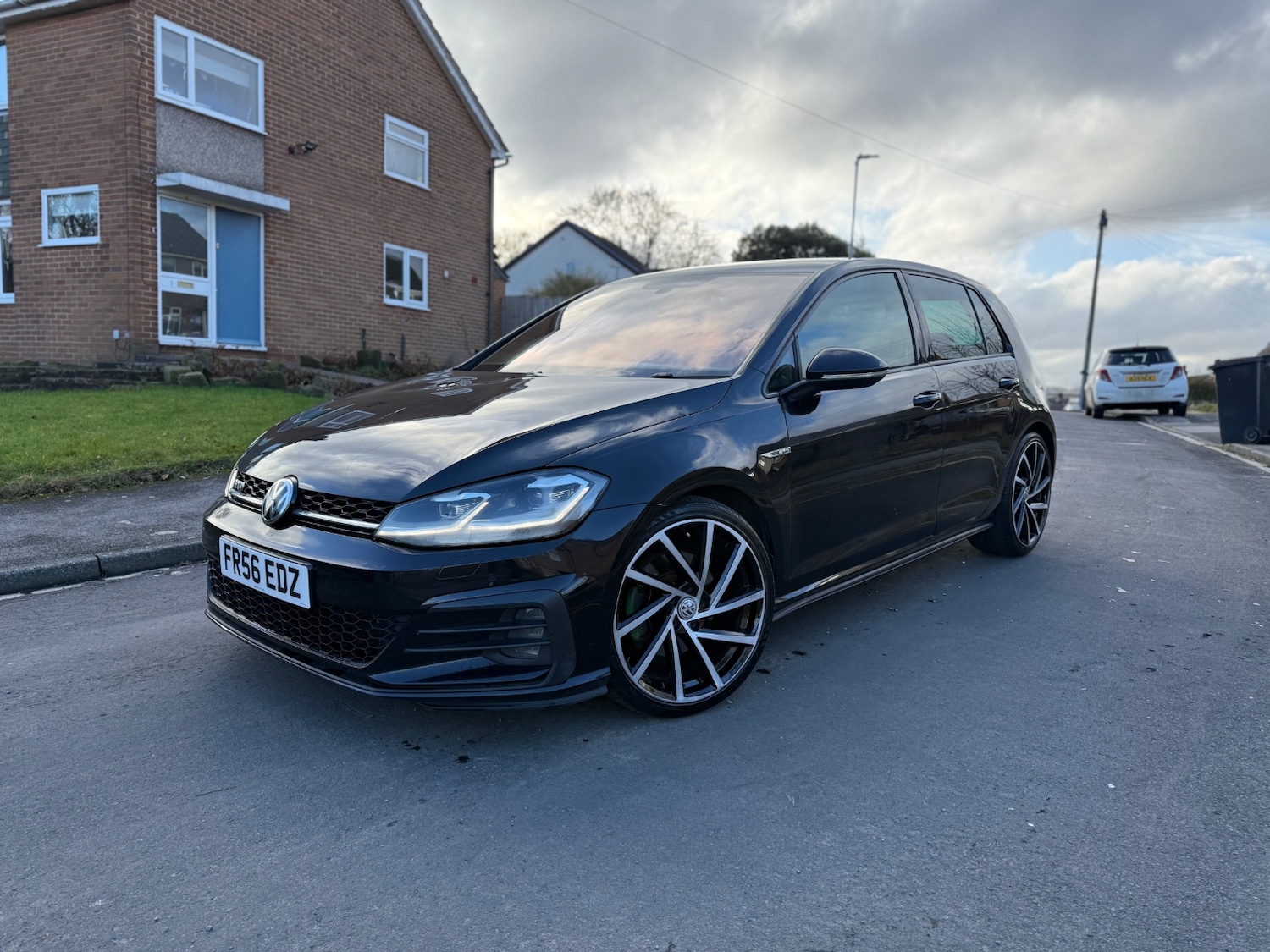 Used Volkswagen Golf 2018 for sale - 77424529: Photo 2