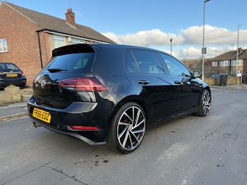 Used Volkswagen Golf 2018 for sale - 77424529: Photo