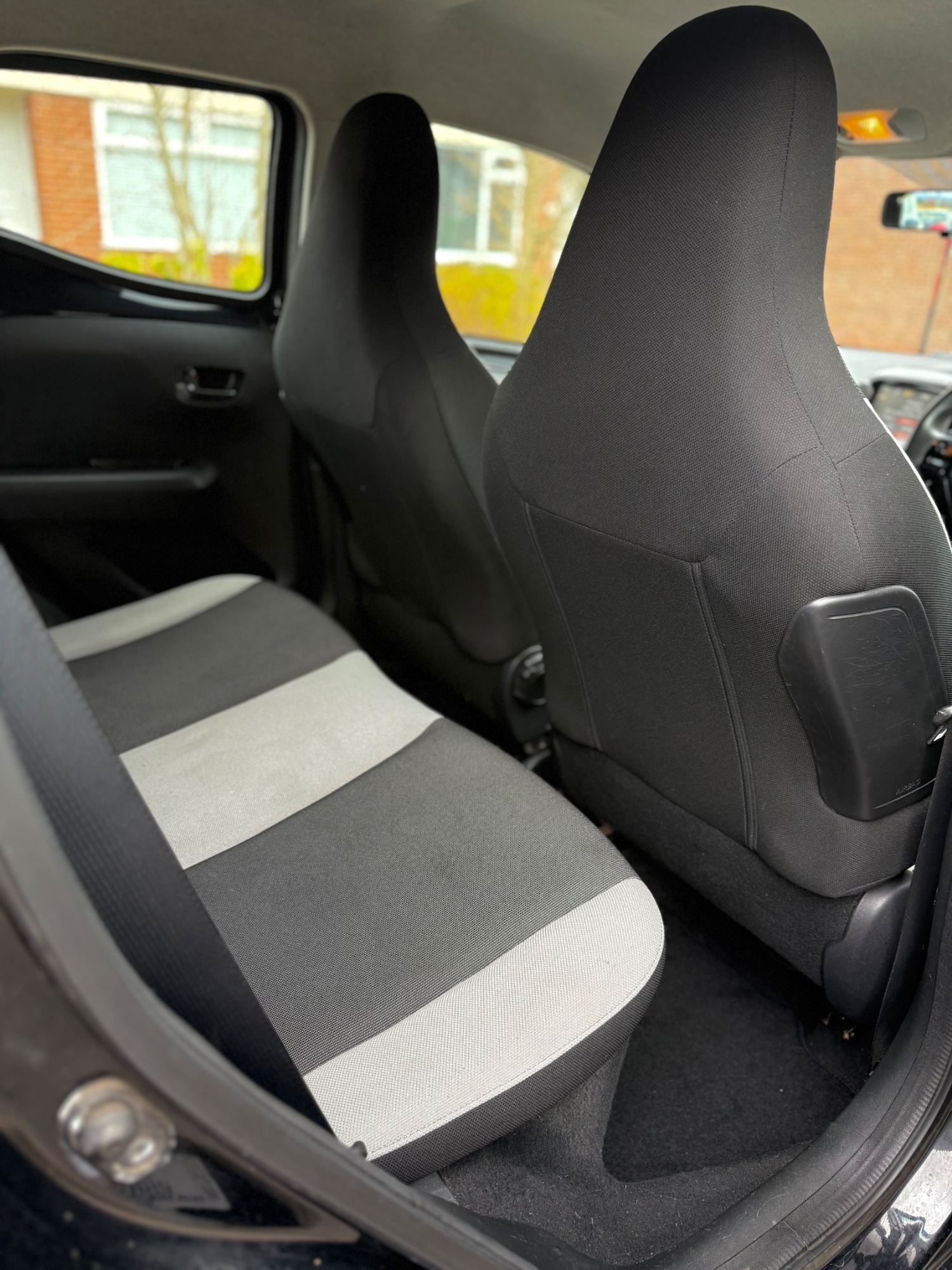 Used Toyota AYGO 2015 for sale - 77881190: Photo 7