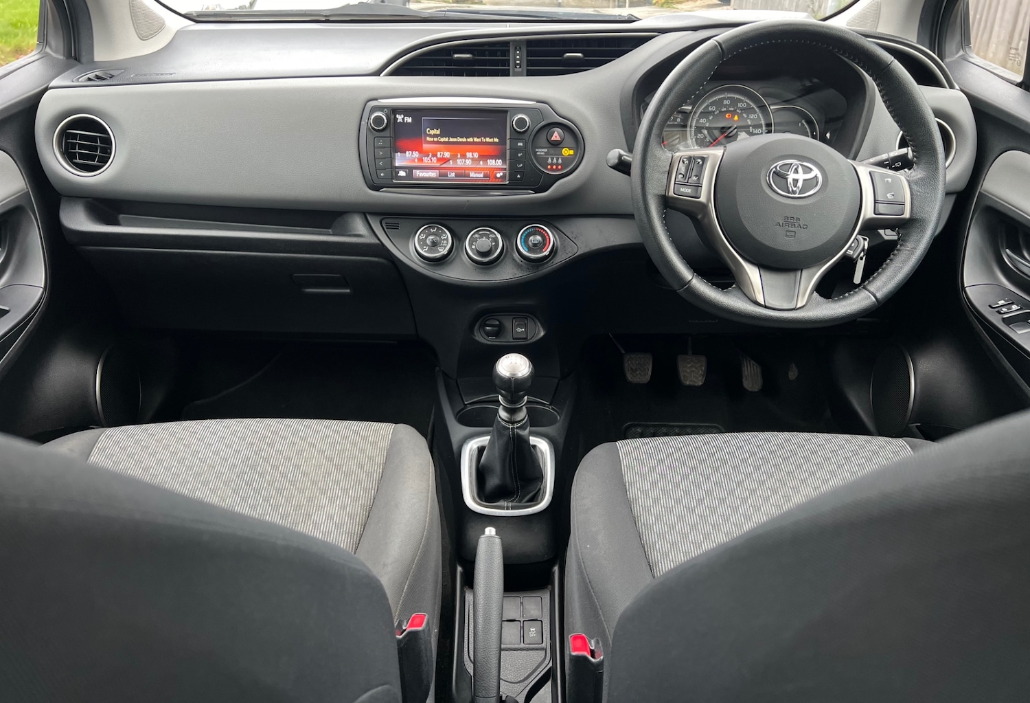 Used Toyota Yaris 2015 for sale - 76596652: Photo 11