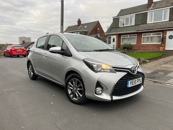 Used Toyota Yaris 2015 for sale - 76596652: Photo