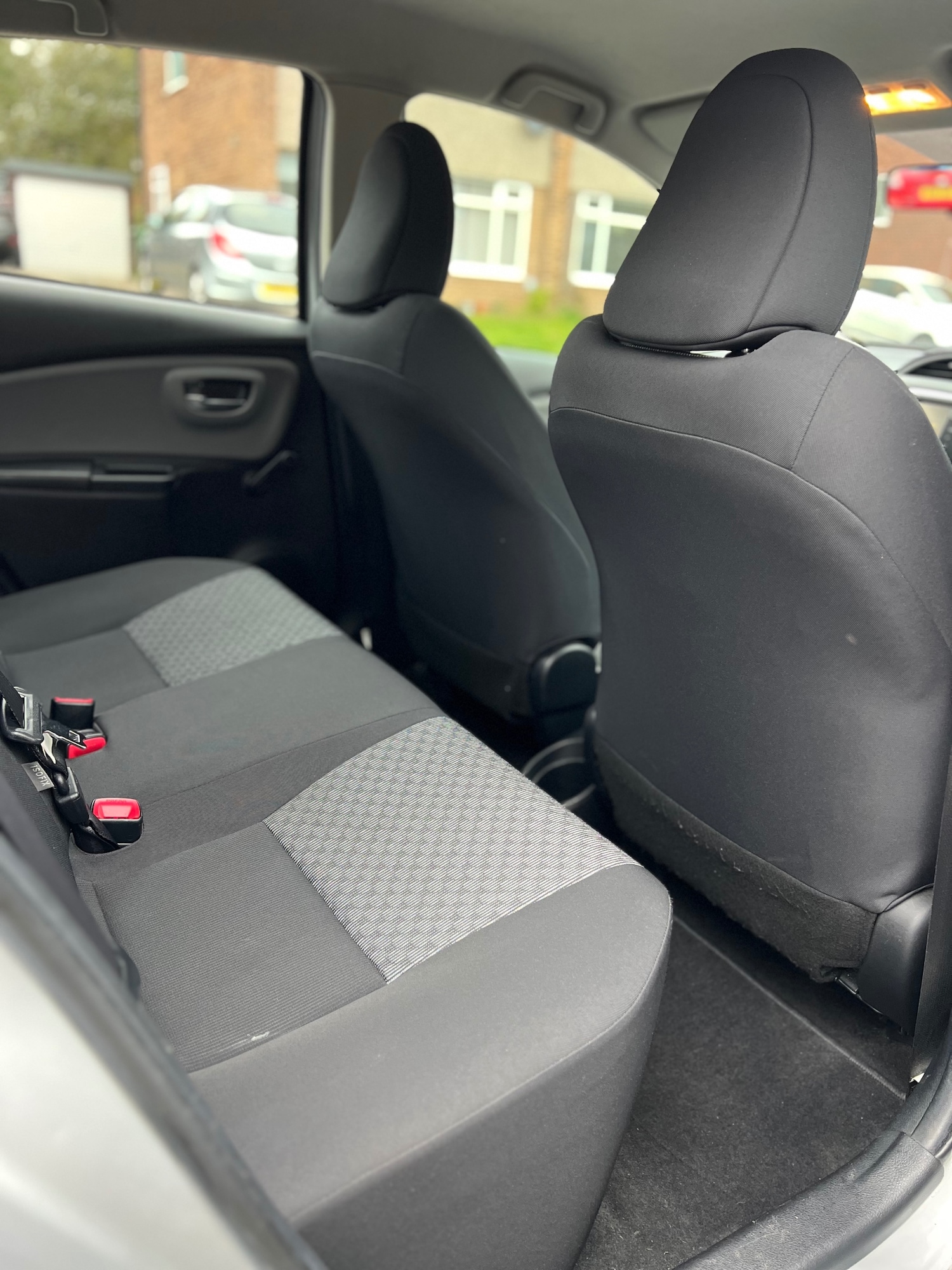 Used Toyota Yaris 2015 for sale - 76596652: Photo 7