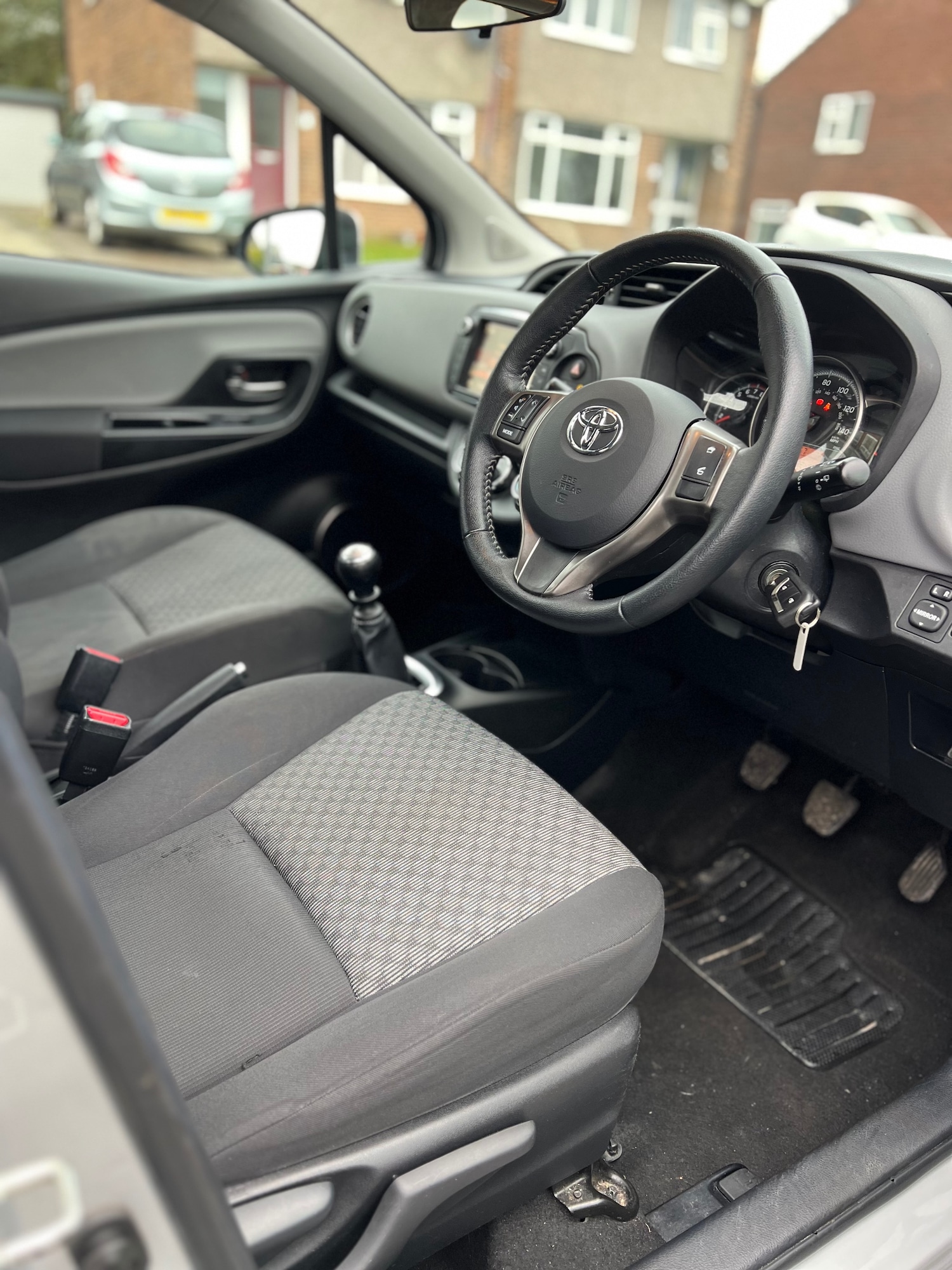 Used Toyota Yaris 2015 for sale - 76596652: Photo 8