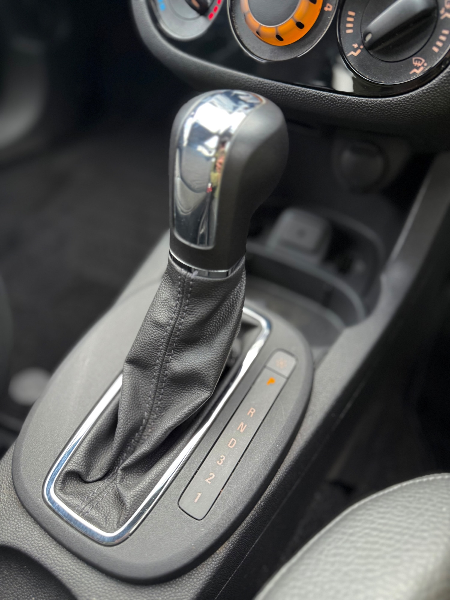 Used Vauxhall Corsa 2013 for sale - 78123028: Photo 12