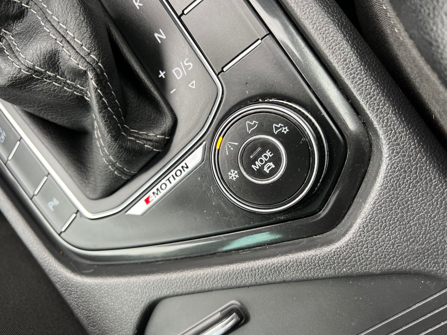 Used Volkswagen Tiguan 2018 for sale - 76542912: Photo 15