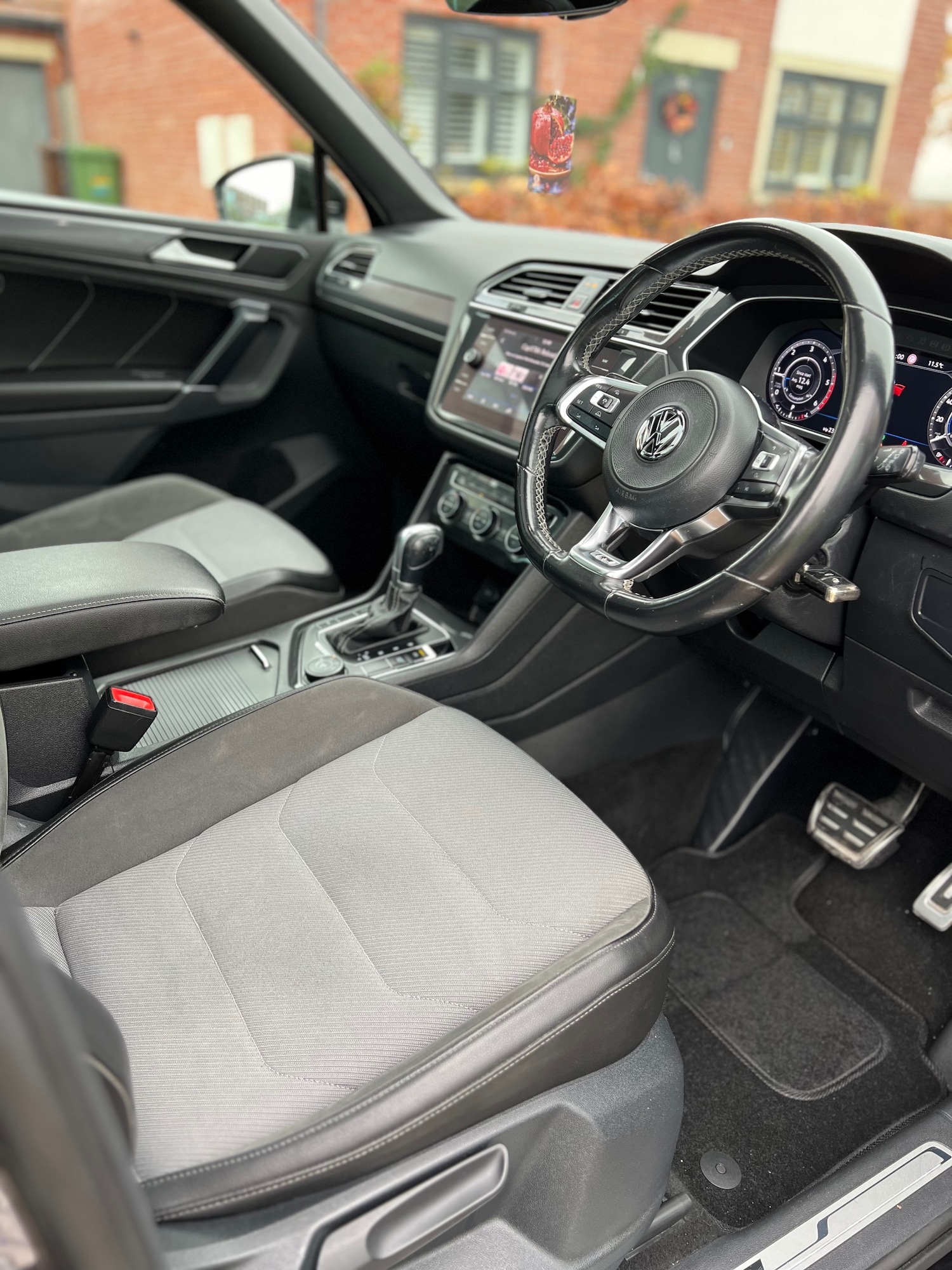 Used Volkswagen Tiguan 2018 for sale - 76542912: Photo 8