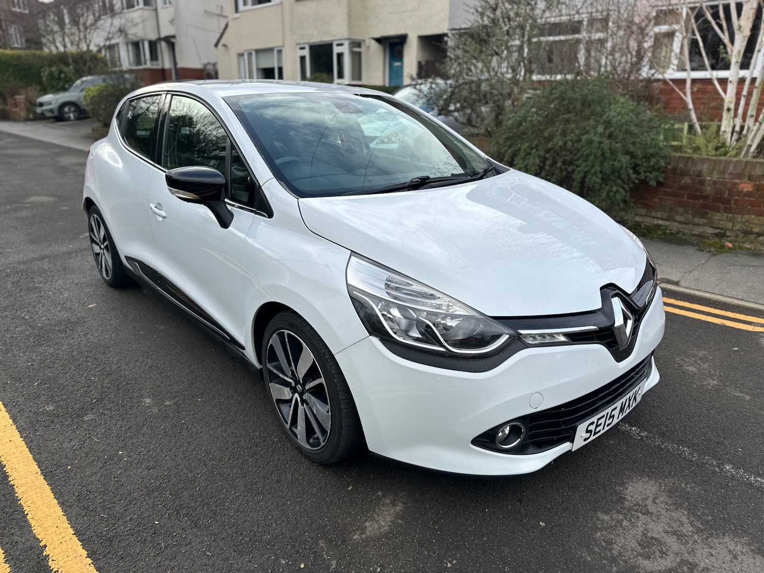 Used Renault Clio 2015 for sale - 77662105: Photo 1