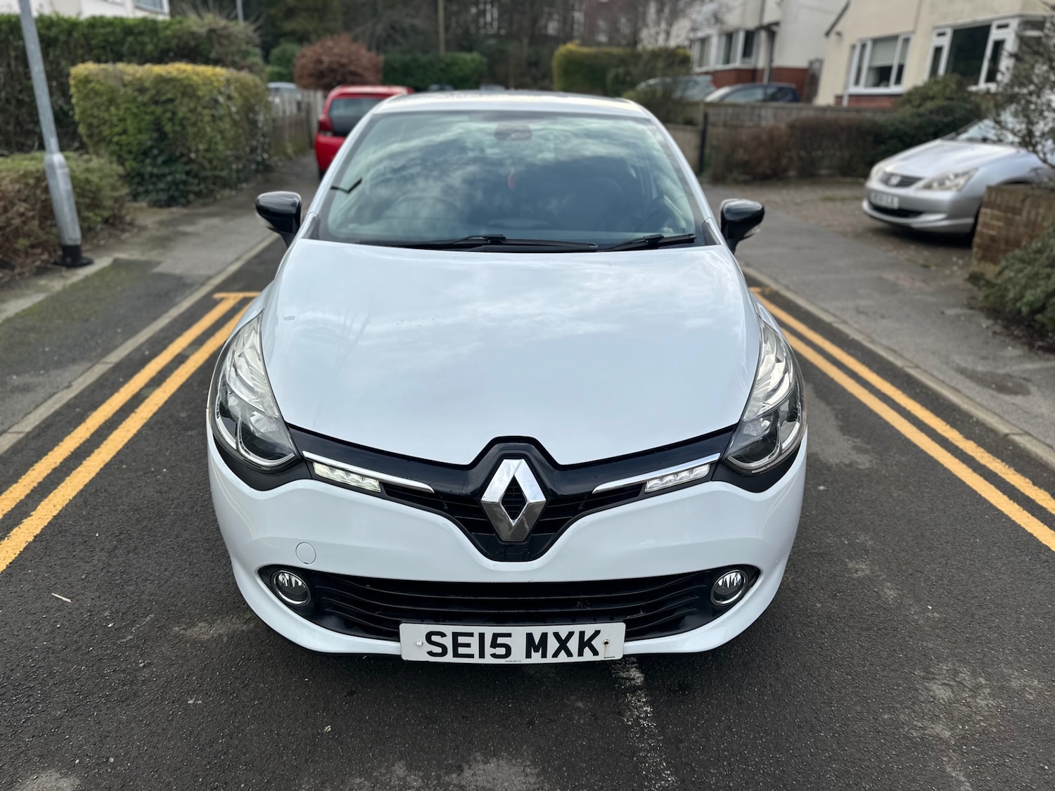 Used Renault Clio 2015 for sale - 77662105: Photo 2