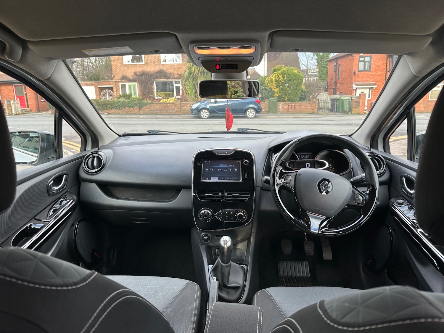 Used Renault Clio 2015 for sale - 77662105: Photo 7