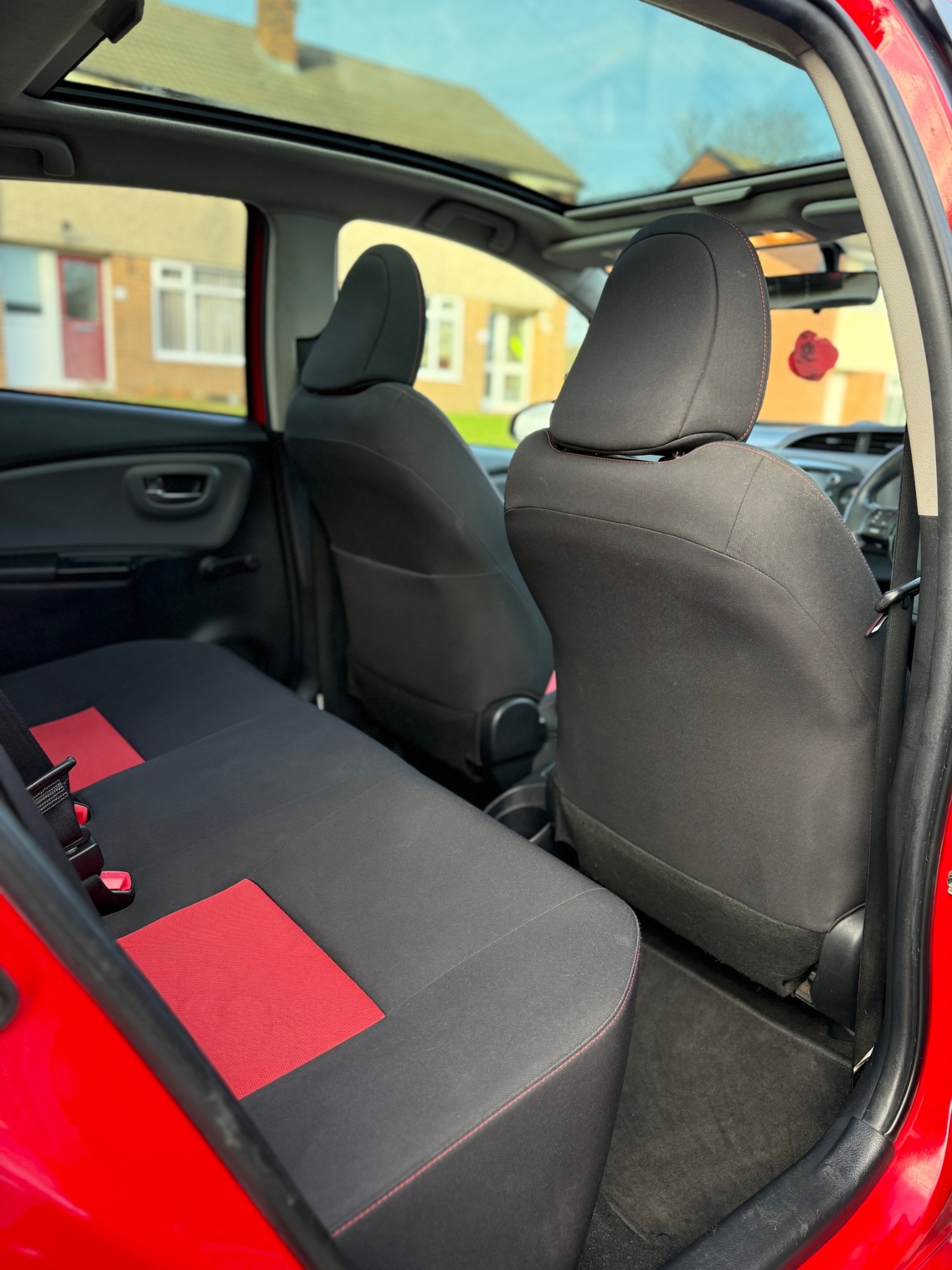 Used Toyota Yaris 2014 for sale - 76941333: Photo 7