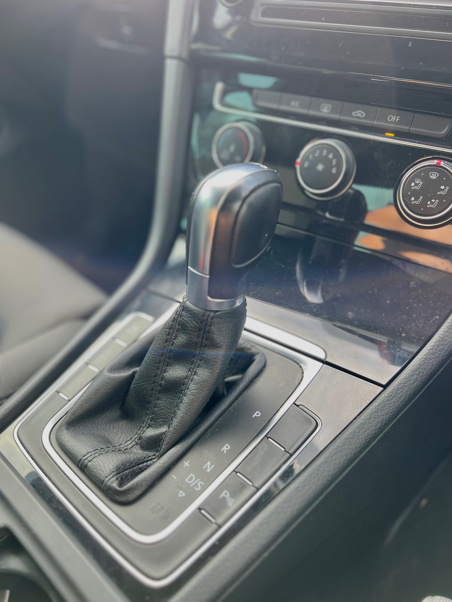 Used Volkswagen Golf 2013 for sale - 77665300: Photo 12