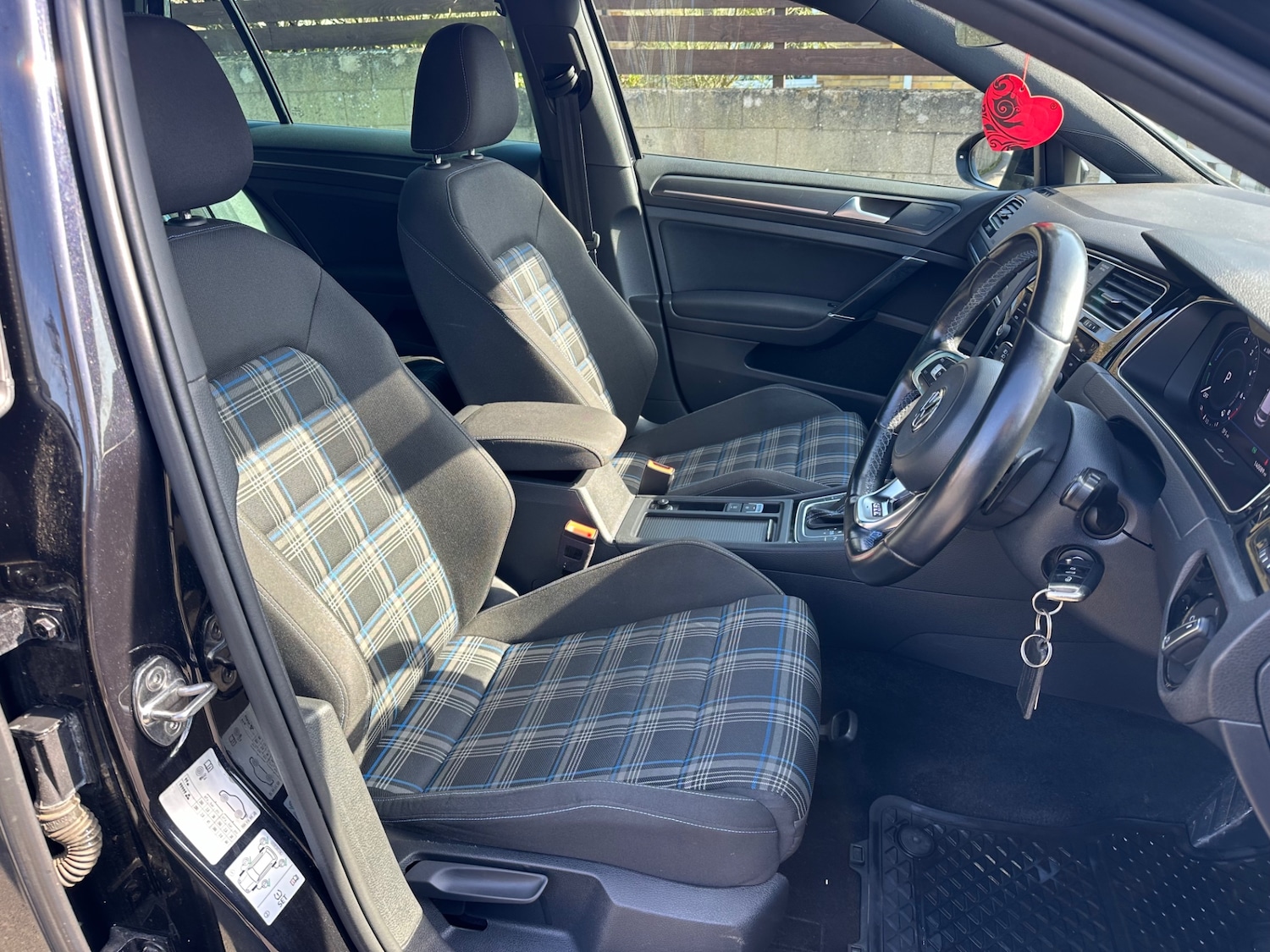 Used Volkswagen Golf 2018 for sale - 77935411: Photo 7