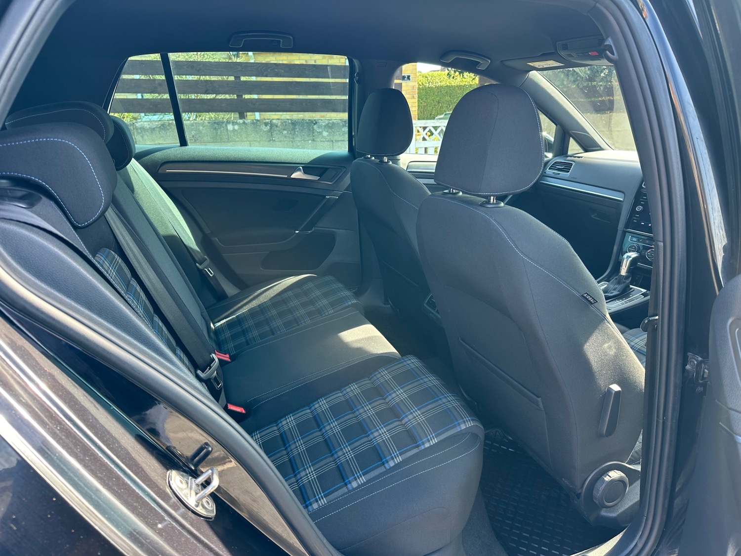 Used Volkswagen Golf 2018 for sale - 77935411: Photo 9