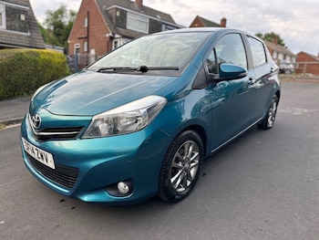 Used Toyota Yaris 2014 for sale - 78577106: Photo