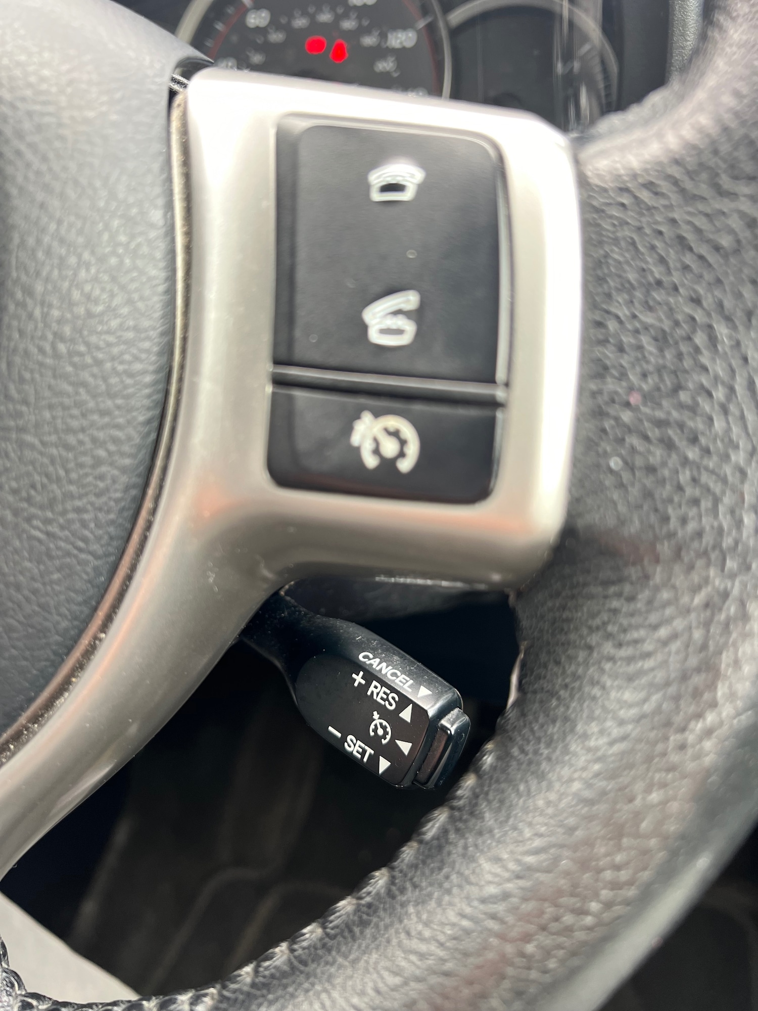 Used Toyota Yaris 2014 for sale - 76353075: Photo 13