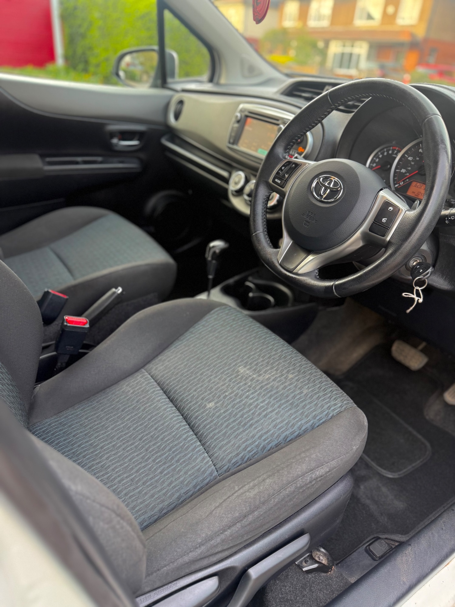 Used Toyota Yaris 2012 for sale - 78202152: Photo 8