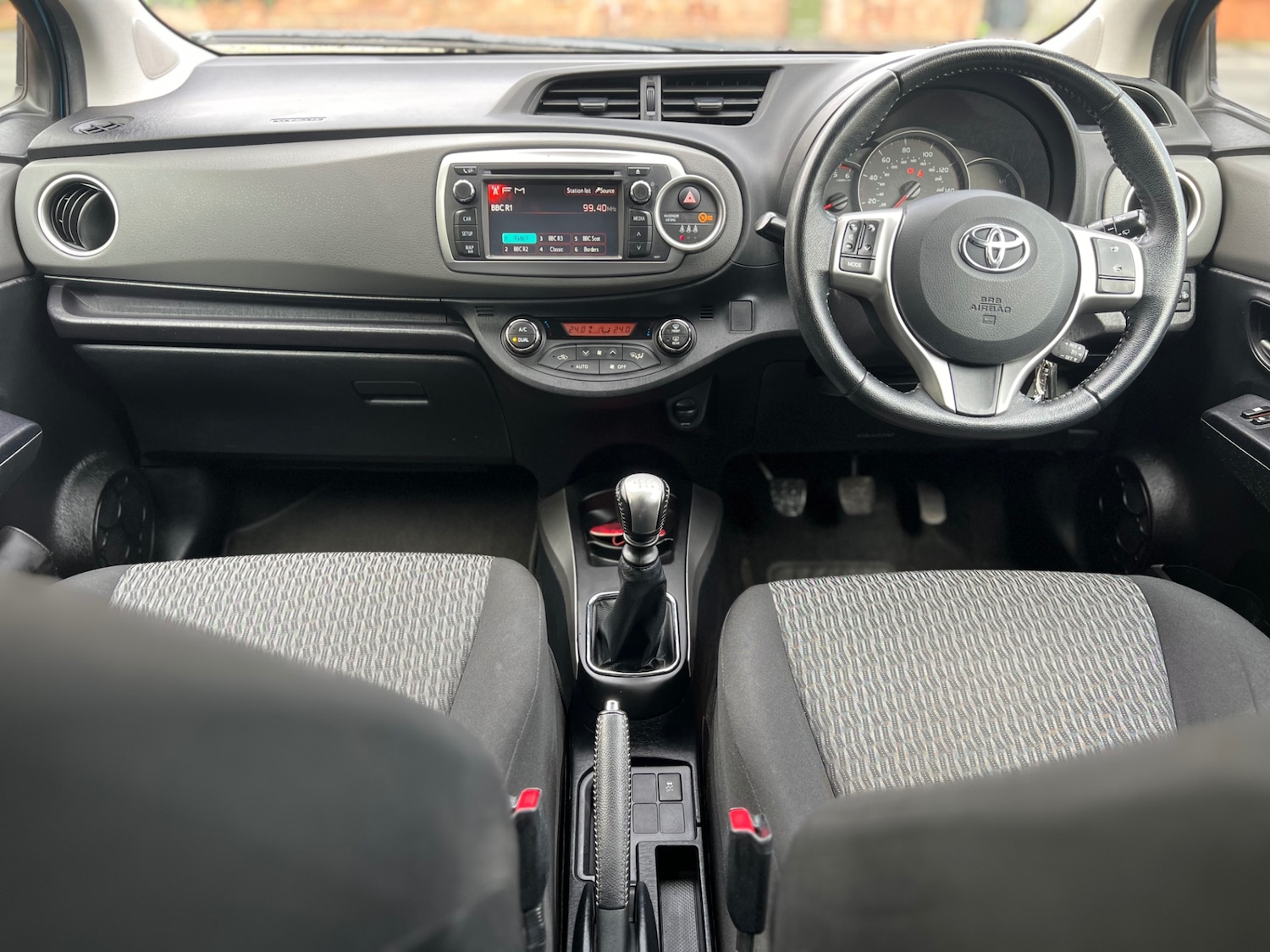 Used Toyota Yaris 2014 for sale - 76353394: Photo 10