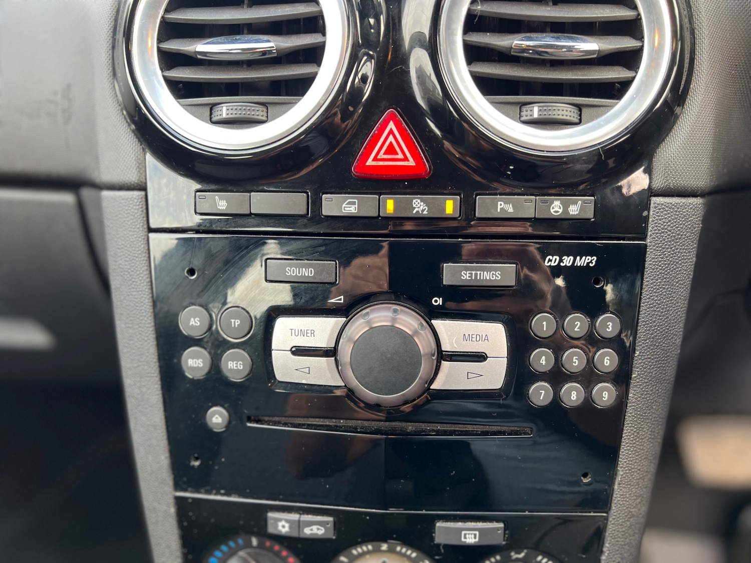 Used Vauxhall Corsa 2013 for sale - 76527451: Photo 10