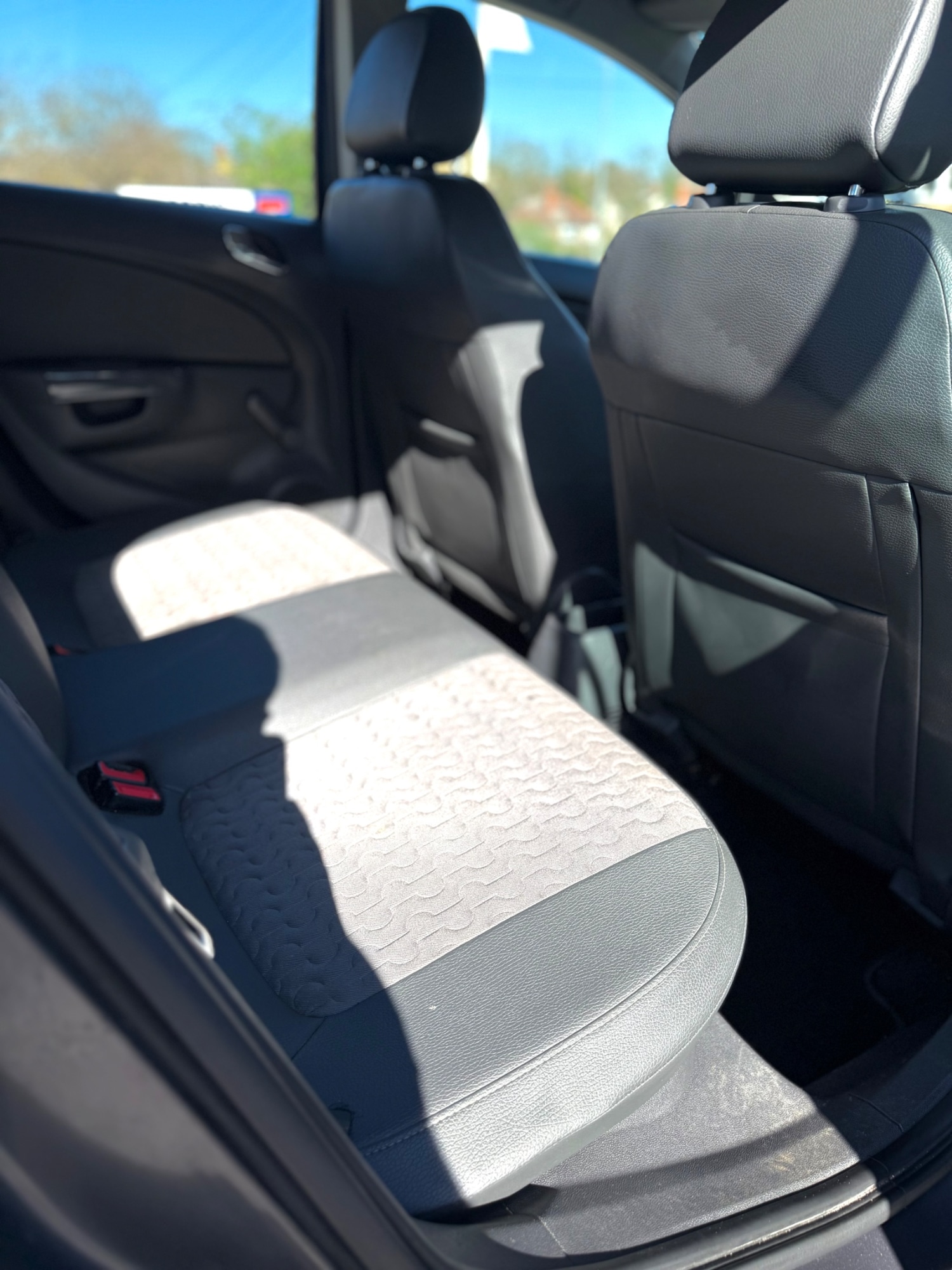 Used Vauxhall Corsa 2011 for sale - 77921567: Photo 7