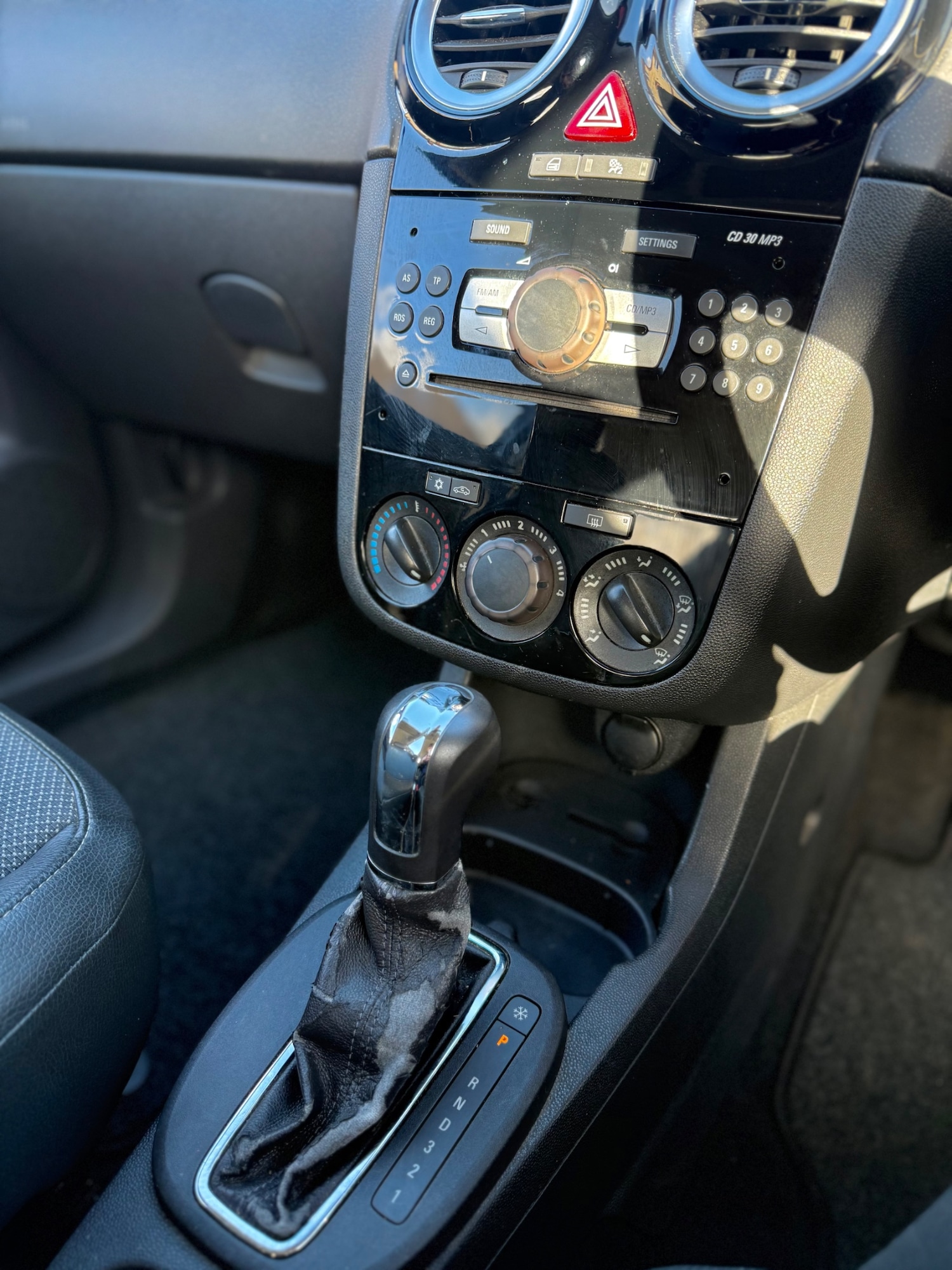 Used Vauxhall Corsa 2006 for sale - 77881184: Photo 13