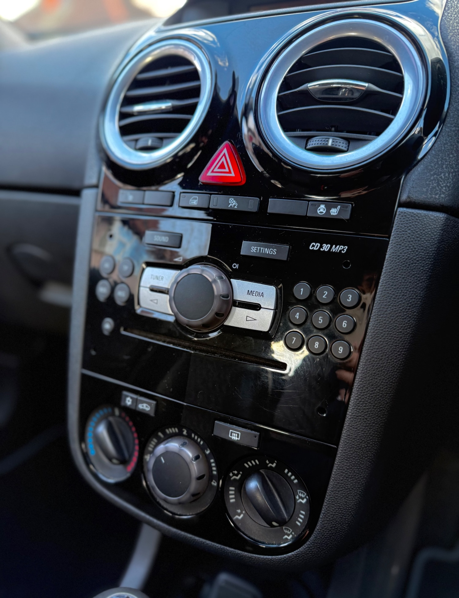 Used Vauxhall Corsa 2013 for sale - 77921573: Photo 11