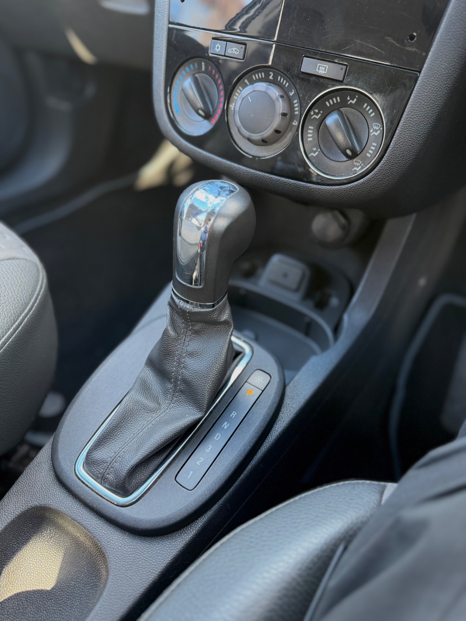 Used Vauxhall Corsa 2013 for sale - 77921573: Photo 12