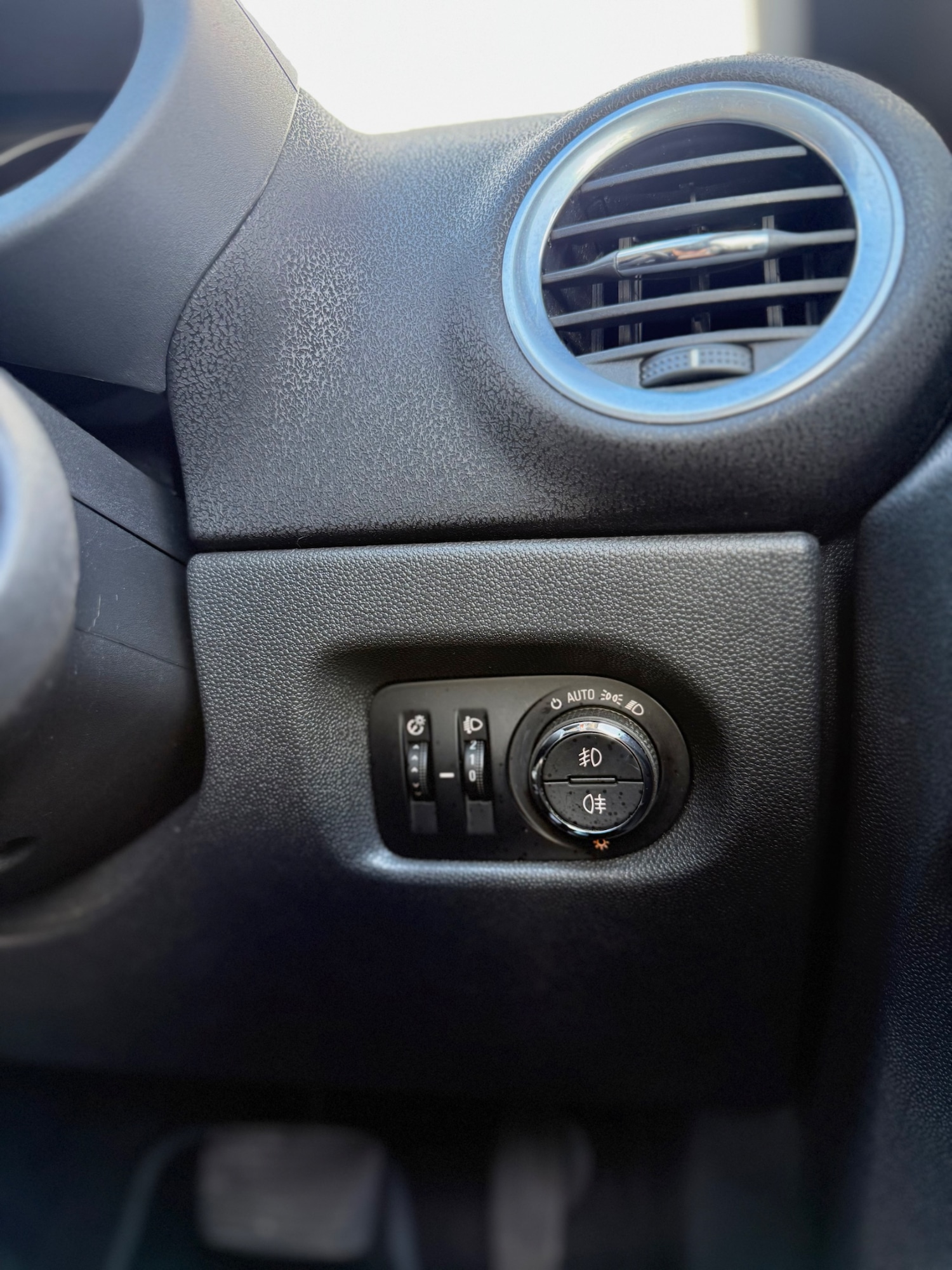 Used Vauxhall Corsa 2013 for sale - 77921573: Photo 15