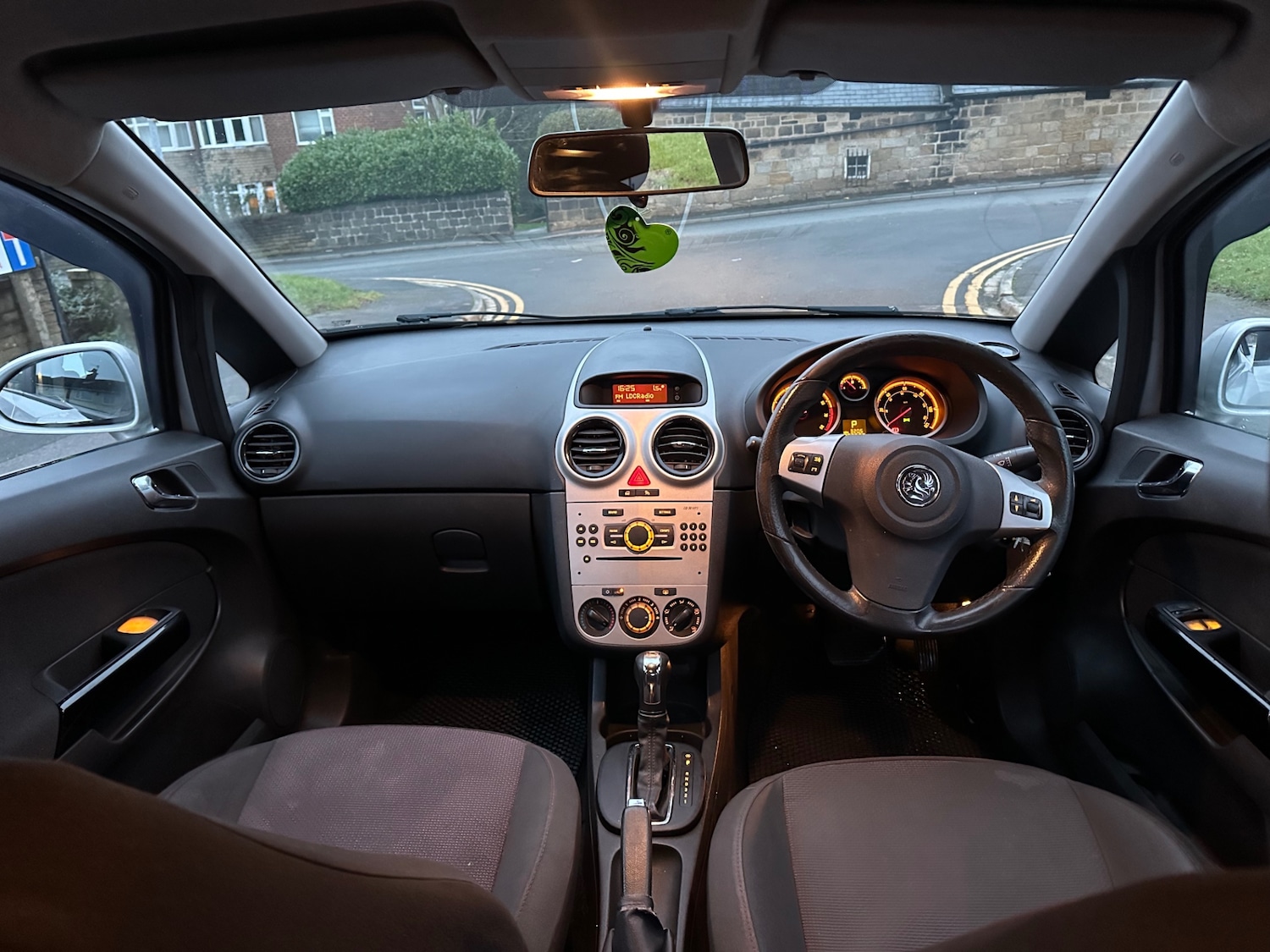 Used Vauxhall Corsa 2007 for sale - 77548621: Photo 7