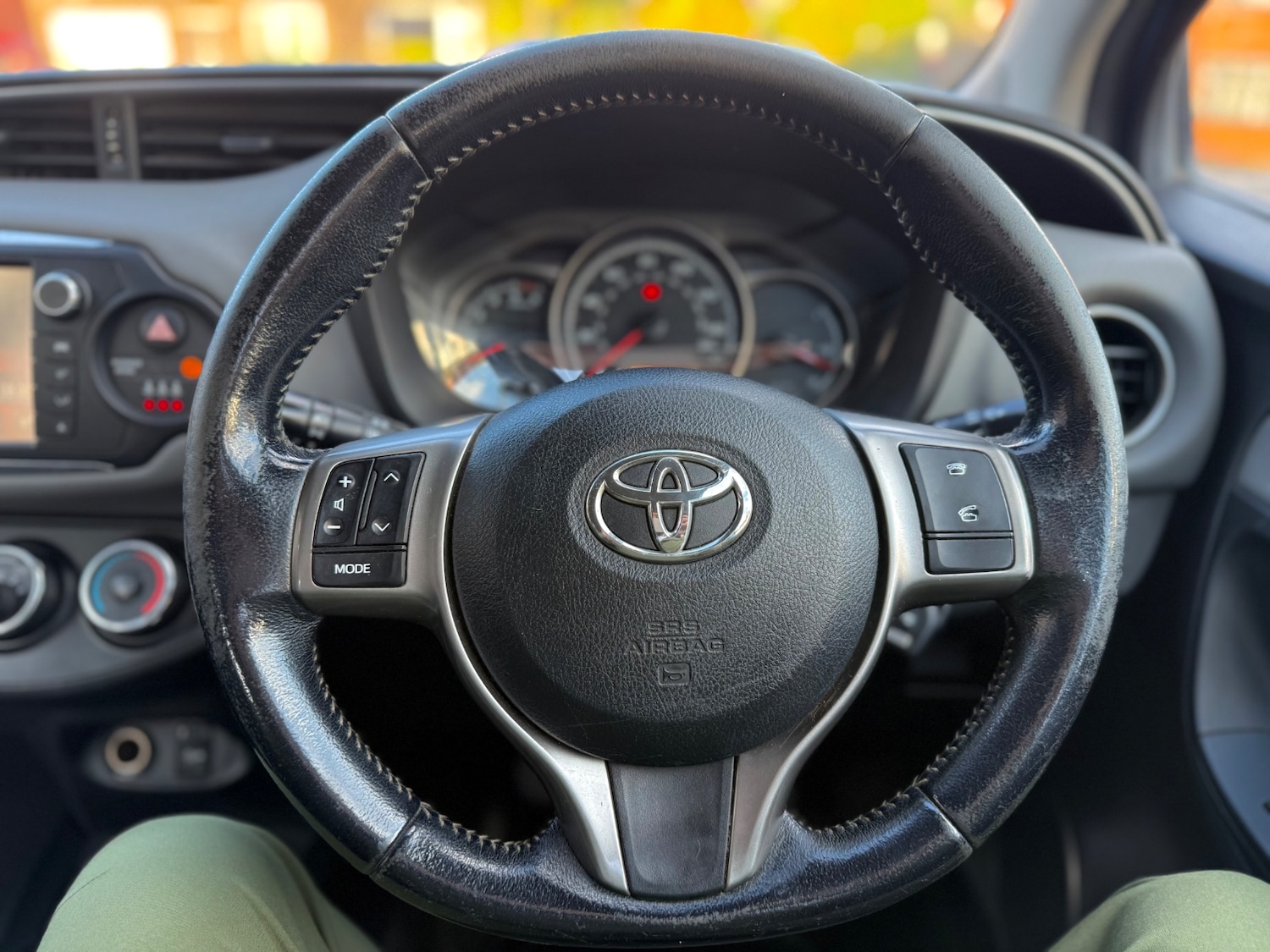Used Toyota Yaris 2015 for sale - 78018680: Photo 12