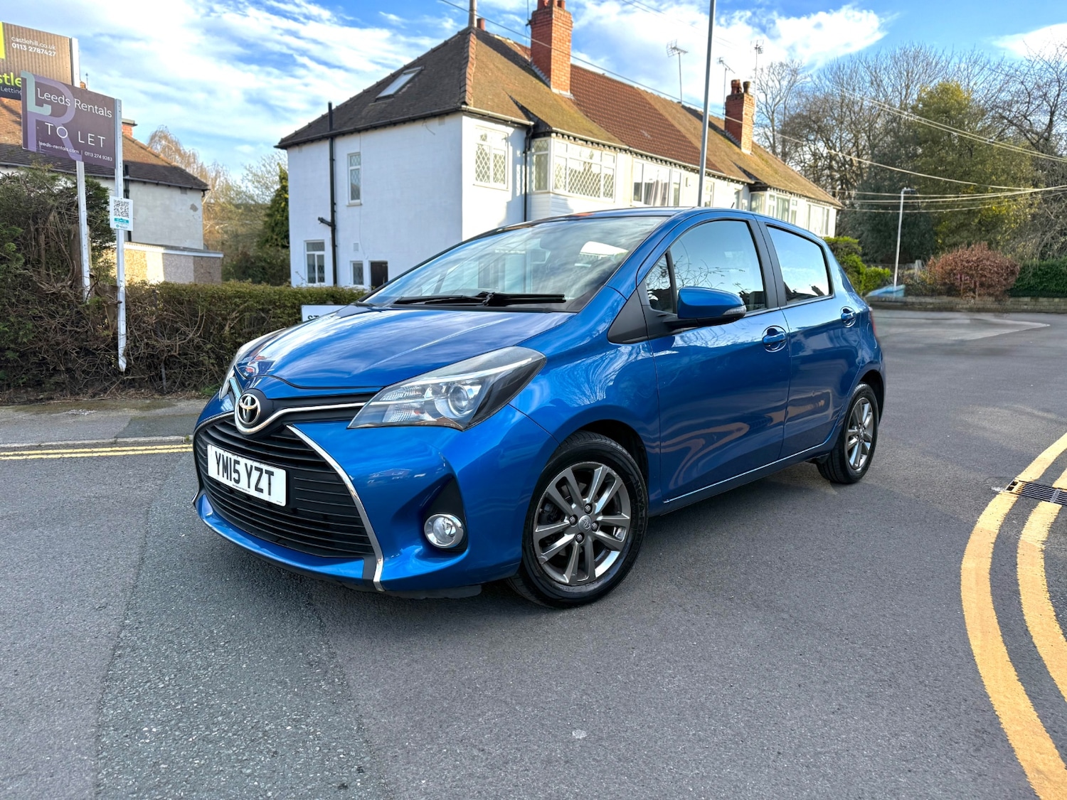 Used Toyota Yaris 2015 for sale - 78018680: Photo 2