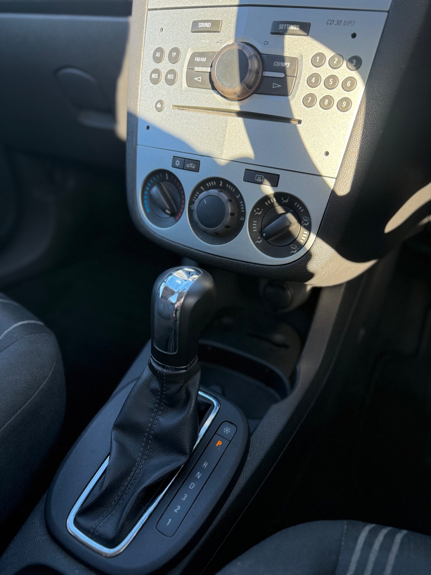 Used Vauxhall Corsa 2008 for sale - 78018726: Photo 11