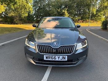 Used Skoda Superb 2016 for sale - 79583924: Photo
