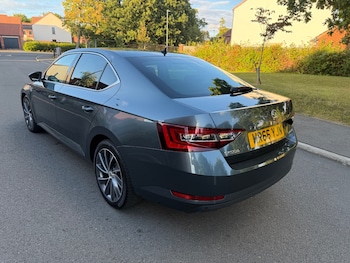 Used Skoda Superb 2016 for sale - 79583924: Photo