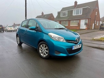 Used Toyota Yaris 2013 for sale - 77506129: Photo