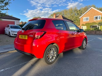 Used Toyota Yaris 2016 for sale - 76186573: Photo