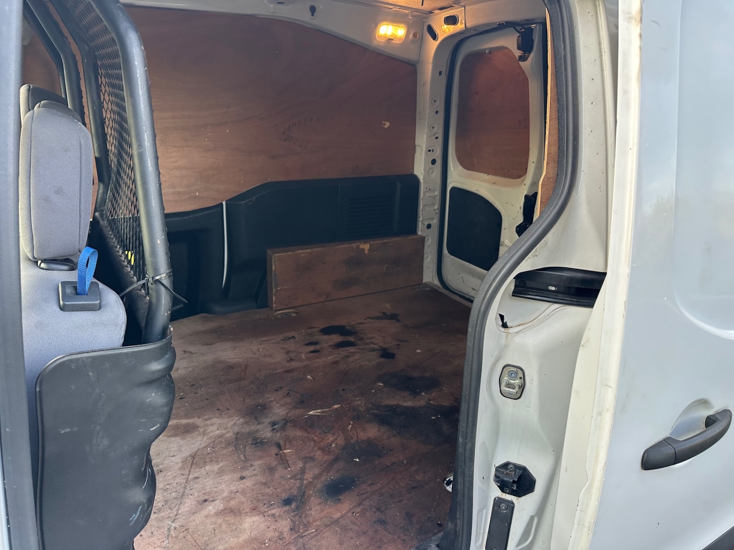 Used Peugeot Partner 2016 for sale - 77008440: Photo 9