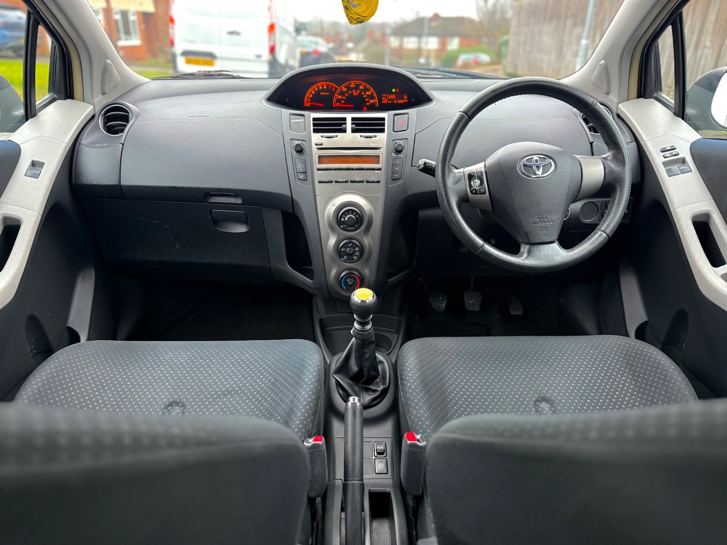 Used Toyota Yaris 2010 for sale - 77438596: Photo 10