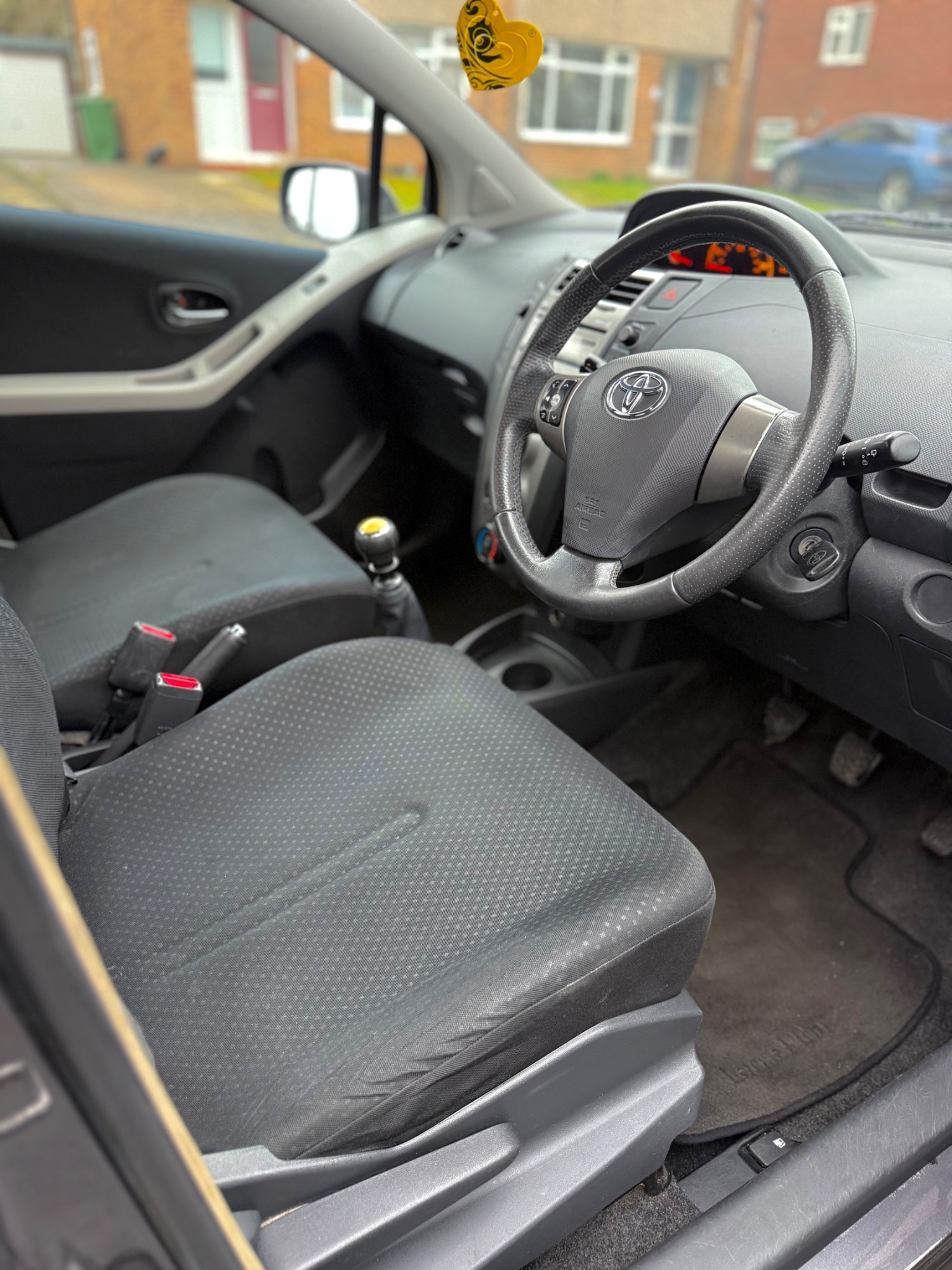 Used Toyota Yaris 2010 for sale - 77438596: Photo 8